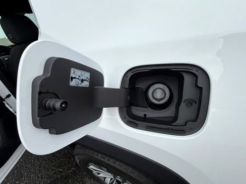 New 2026 Chevrolet Equinox LT image 35