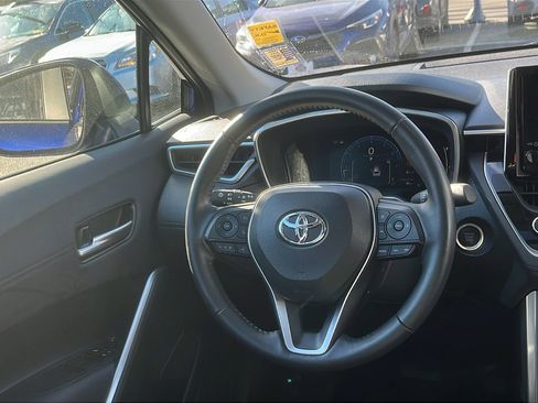 Used 2023 Toyota Corolla Cross XLE image 20
