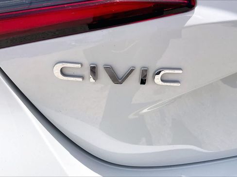Used 2025 Honda Civic Sport image 30