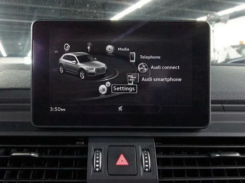 Used 2020 Audi Q5 2.0T Premium w/ Convenience Package AWD/4WD image 16