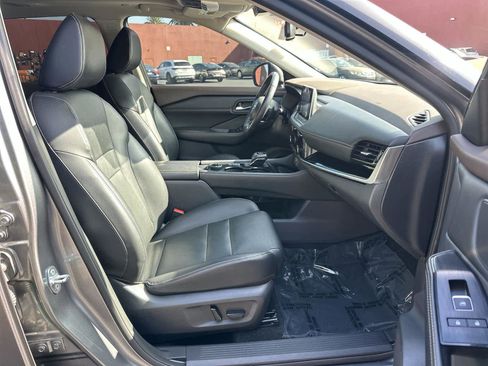 Used 2022 Nissan Rogue SL image 14