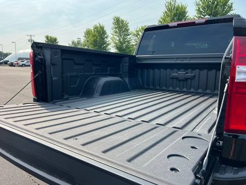 New 2026 Chevrolet Silverado 1500 RST AWD/4WD image 7