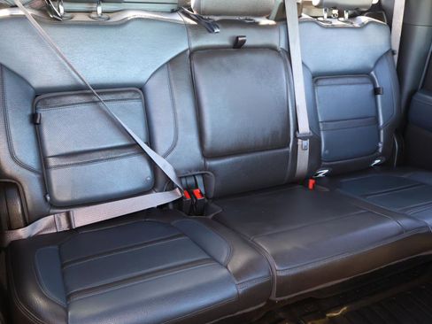 Used 2022 GMC Sierra 2500 Denali w/ Denali Ultimate Package image 22