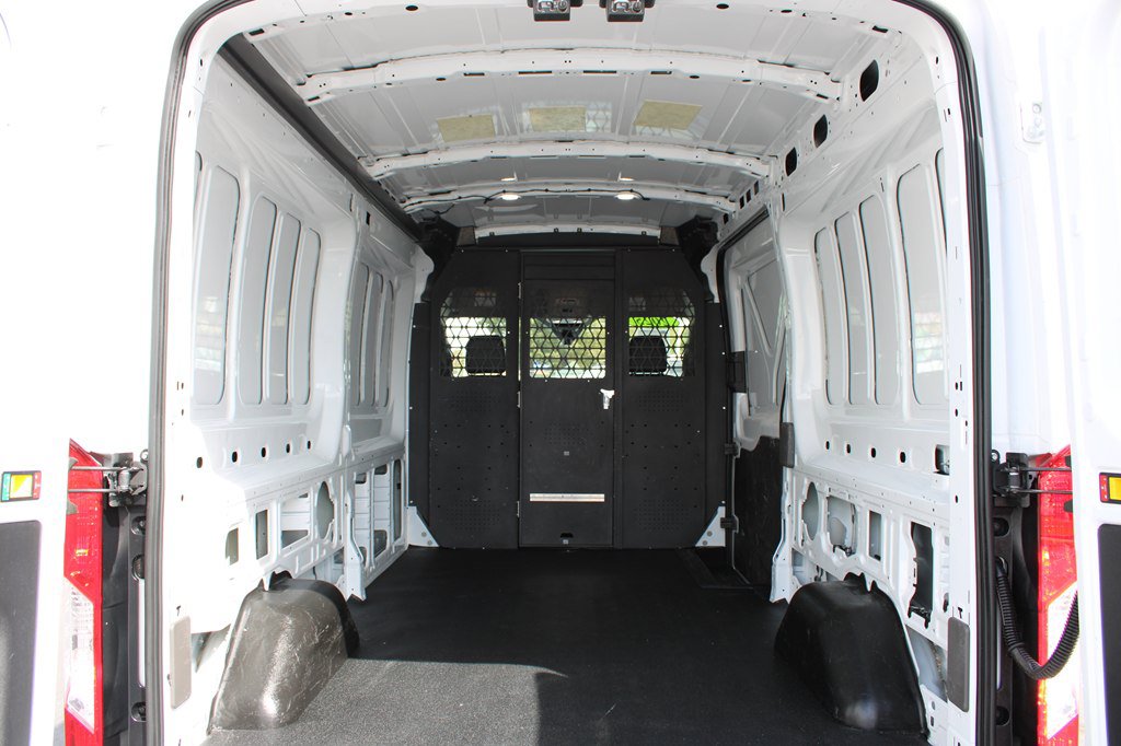 Used 2025 Ford Transit 250 148 Medium Roof RWD image 16