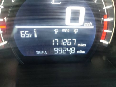 Used 2017 Honda CR-V LX image 5