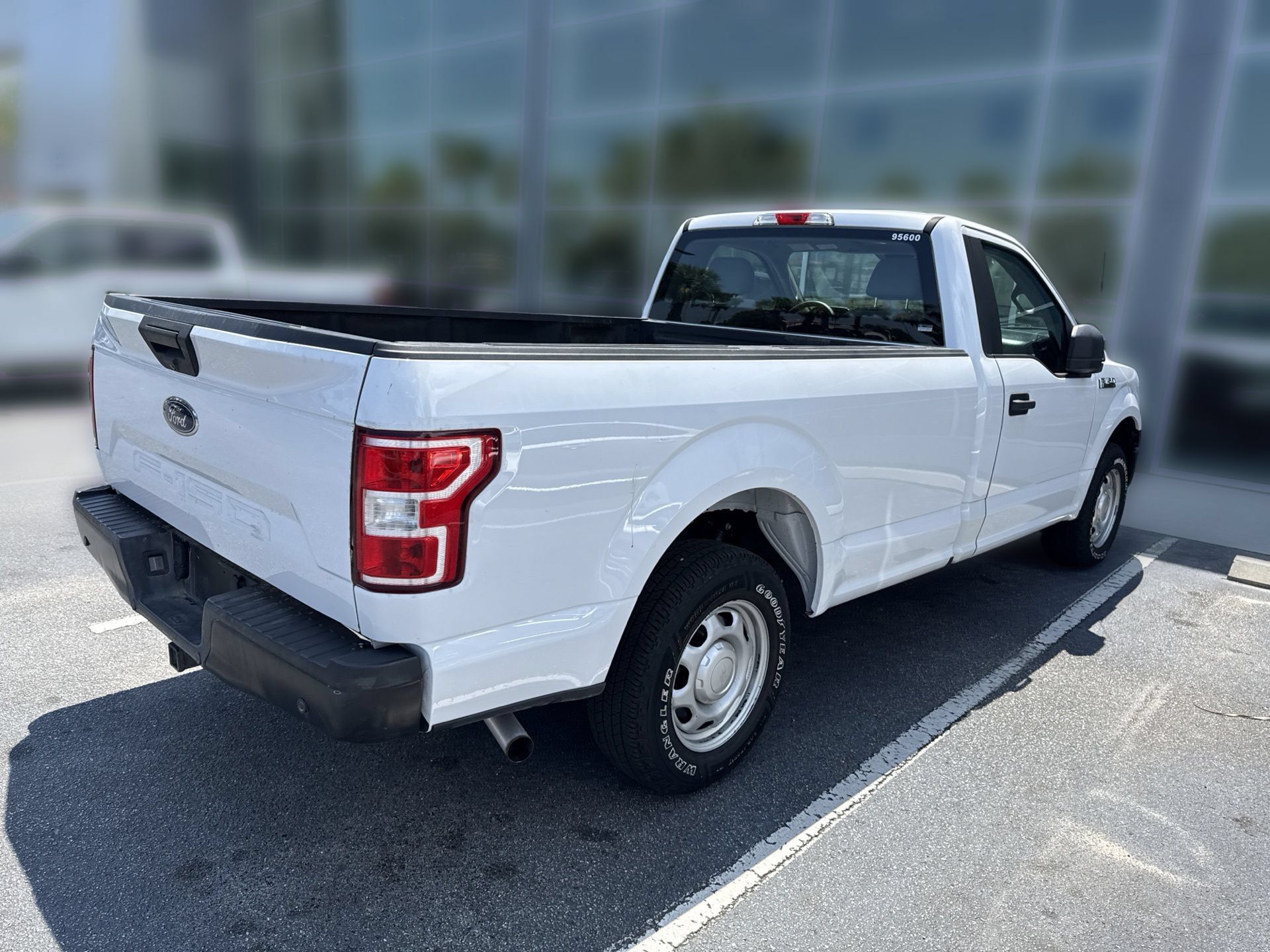 Certified 2019 Ford F150 XL w/ Trailer Tow Package RWD image 4