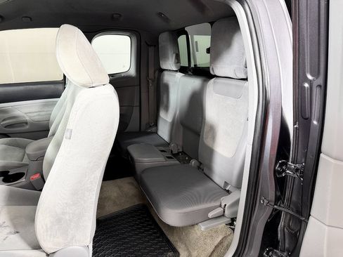 Used 2011 Toyota Tacoma 4x4 Access Cab w/ SR5 Pkg #2 image 28