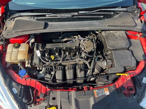 Used 2015 Ford Focus SE FWD image 3