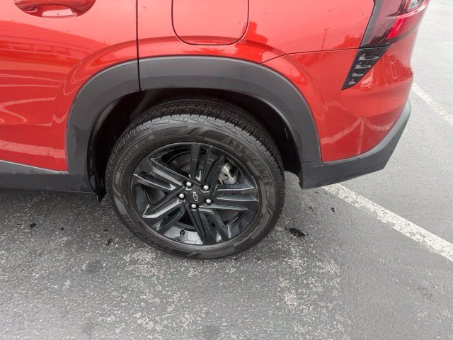 Used 2024 Chevrolet Trax ACTIV w/ Sunroof Package FWD image 5