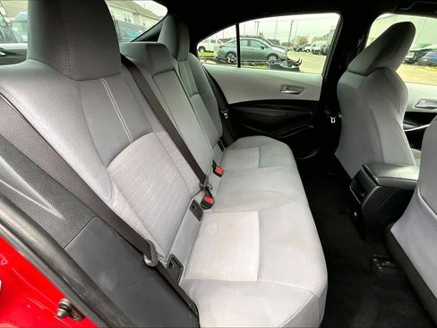 Used 2021 Toyota Corolla SE image 19