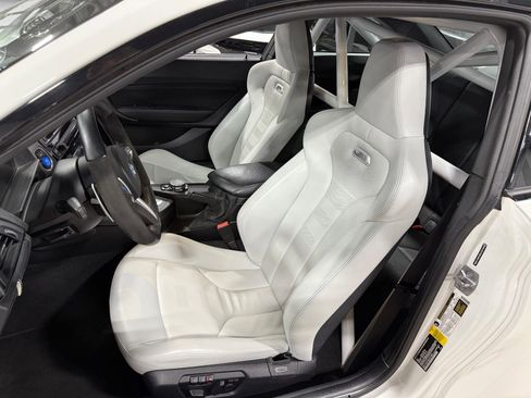 Used 2016 BMW M2 image 32