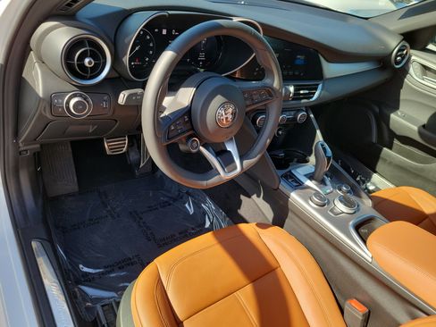 Used 2024 Alfa Romeo Giulia Ti w/ Active Assist Plus Package RWD image 12