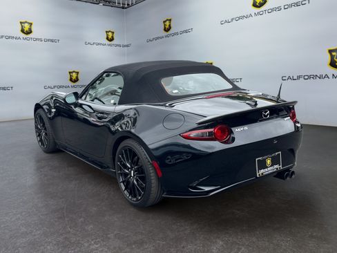 Used 2019 MAZDA MX-5 Miata Club w/ Brembo/BBS Package RWD image 3