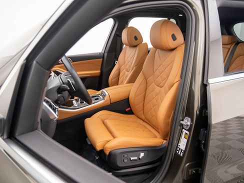 Certified 2025 BMW X5 xDrive40i w/ Premium Package image 15