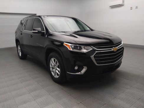 Used 2020 Chevrolet Traverse LT image 13