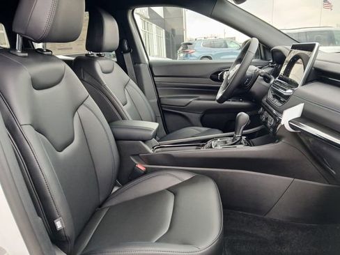 New 2026 Jeep Compass Limited image 14