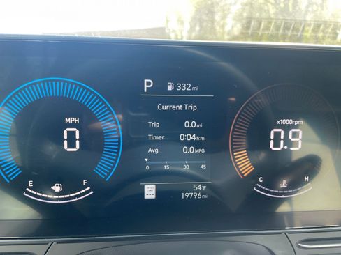 Used 2025 Hyundai Kona SEL image 40