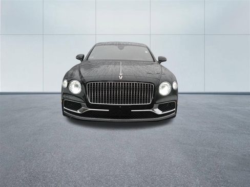 Used 2023 Bentley Flying Spur Plug-In Hybrid image 5