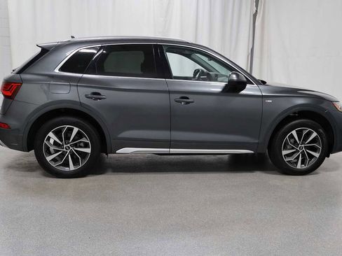 Used 2023 Audi Q5 2.0T Premium w/ Convenience Package AWD/4WD image 10