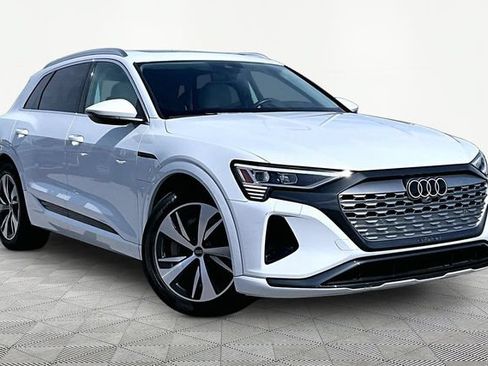 Used 2024 Audi Q8 e-tron Premium AWD/4WD image 11