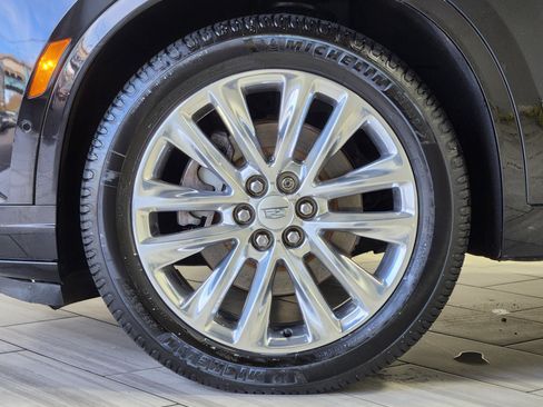 Used 2020 Cadillac XT6 Premium Luxury image 9