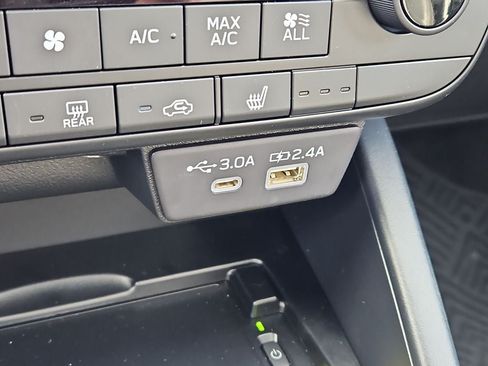 New 2026 Subaru Outback Limited AWD/4WD image 14
