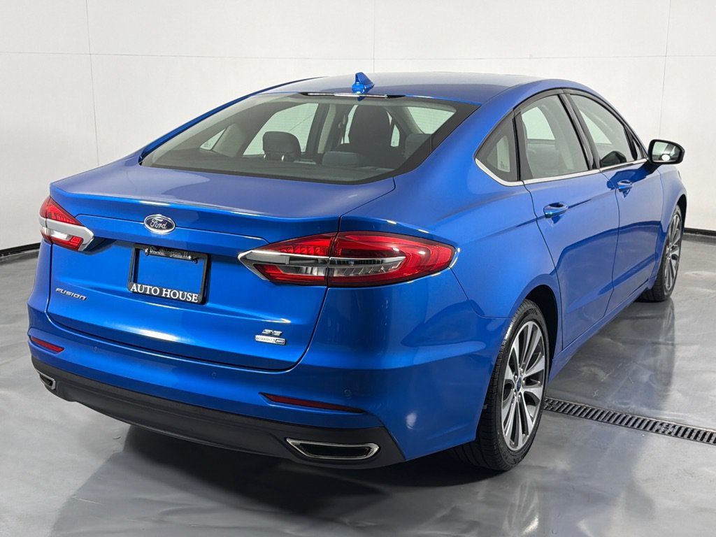 Used 2020 Ford Fusion SE AWD/4WD image 5