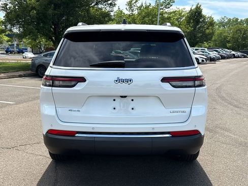 Used 2023 Jeep Grand Cherokee L Limited AWD/4WD image 3