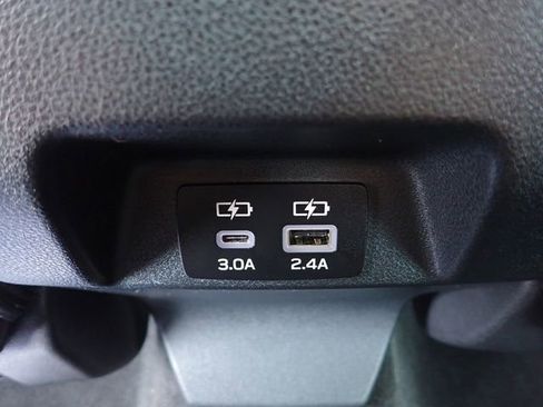 Used 2024 Subaru Crosstrek 2.5i Limited w/ Crosstrek Mirror Package image 18