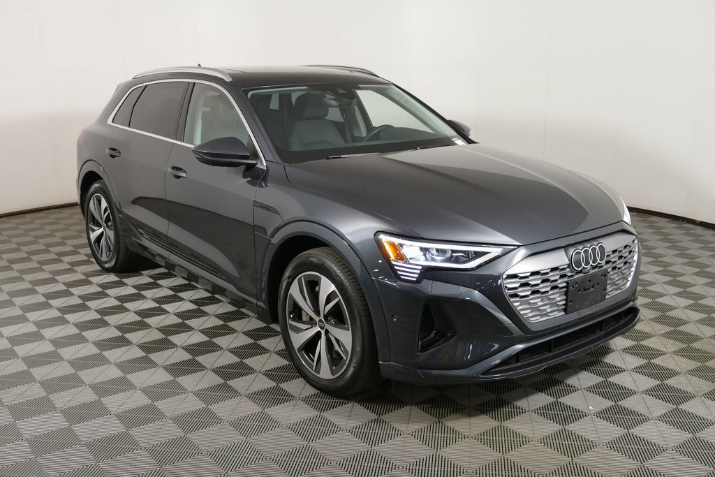 Used 2024 Audi Q8 e-tron Premium Plus w/ Premium Plus Package AWD/4WD image 1