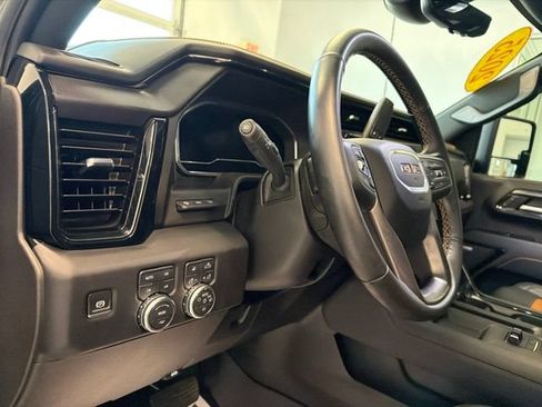 Used 2025 GMC Sierra 2500 AT4 w/ AT4 Premium Plus Package AWD/4WD image 24