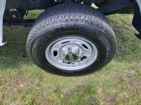Used 2024 Ford F250 XL w/ 360-Degree Camera Package AWD/4WD image 6