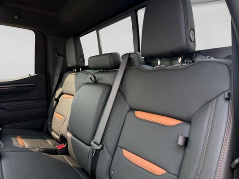 New 2026 GMC Sierra 1500 AT4 w/ AT4 Premium Package AWD/4WD image 31