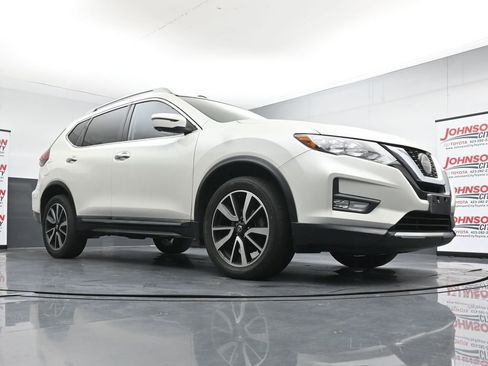 Used 2019 Nissan Rogue SL w/ Premium Package AWD/4WD image 18