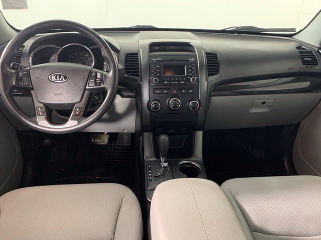 Used 2011 Kia Sorento LX AWD/4WD image 2