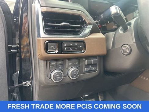 Used 2025 GMC Yukon Denali Ultimate image 41