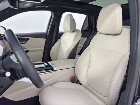 Used 2024 Mercedes-Benz GLC 300 GLC 300 image 43