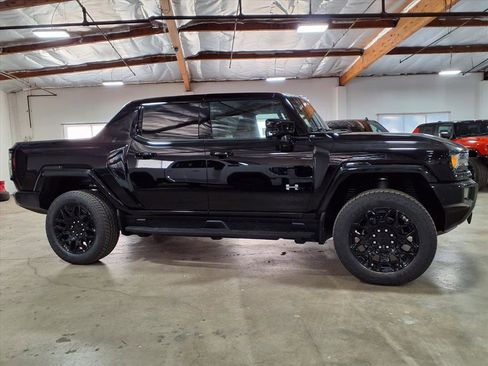 New 2026 GMC Hummer EV 4x4 Crew Cab image 4