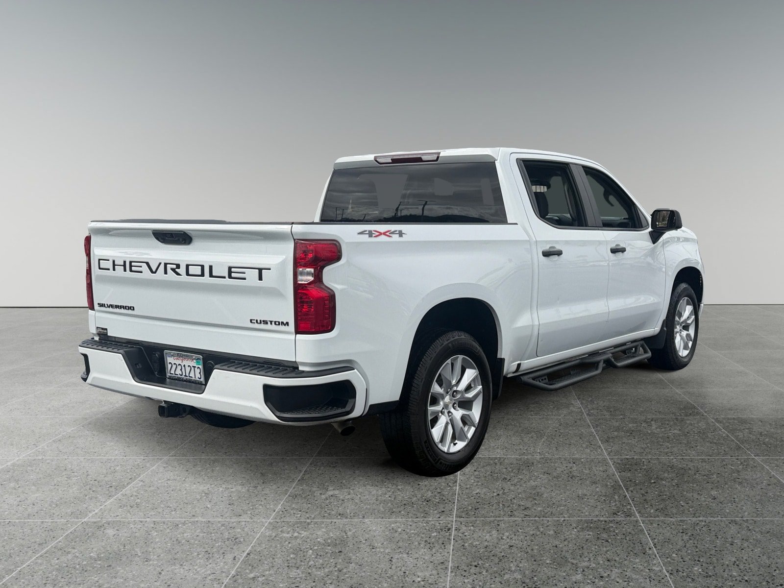 Used 2022 Chevrolet Silverado 1500 Custom w/ LPO, Dark Essentials Package AWD/4WD image 5