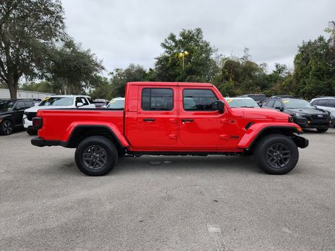 New 2026 Jeep Gladiator Sport image 3