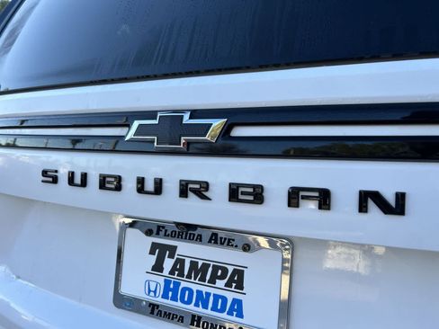 Used 2024 Chevrolet Suburban RST image 7