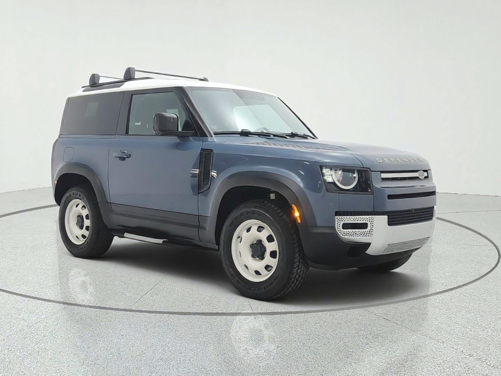 Used 2023 Land Rover Defender 90 S AWD/4WD image 3