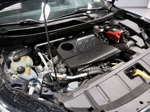 Certified 2024 Nissan Rogue SV image 19