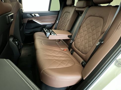 Used 2023 BMW X5 xDrive40i w/ Premium Package AWD/4WD image 24