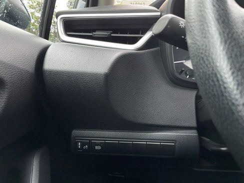 Used 2024 Toyota Corolla LE FWD image 13