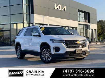 Used 2023 Chevrolet Traverse LT