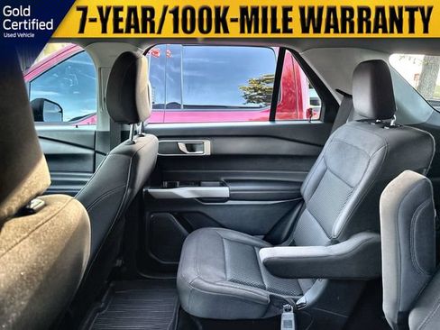 Used 2024 Ford Explorer XLT RWD image 15