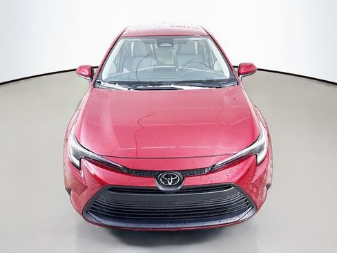 Used 2026 Toyota Corolla LE w/ LE Premium Package FWD image 2