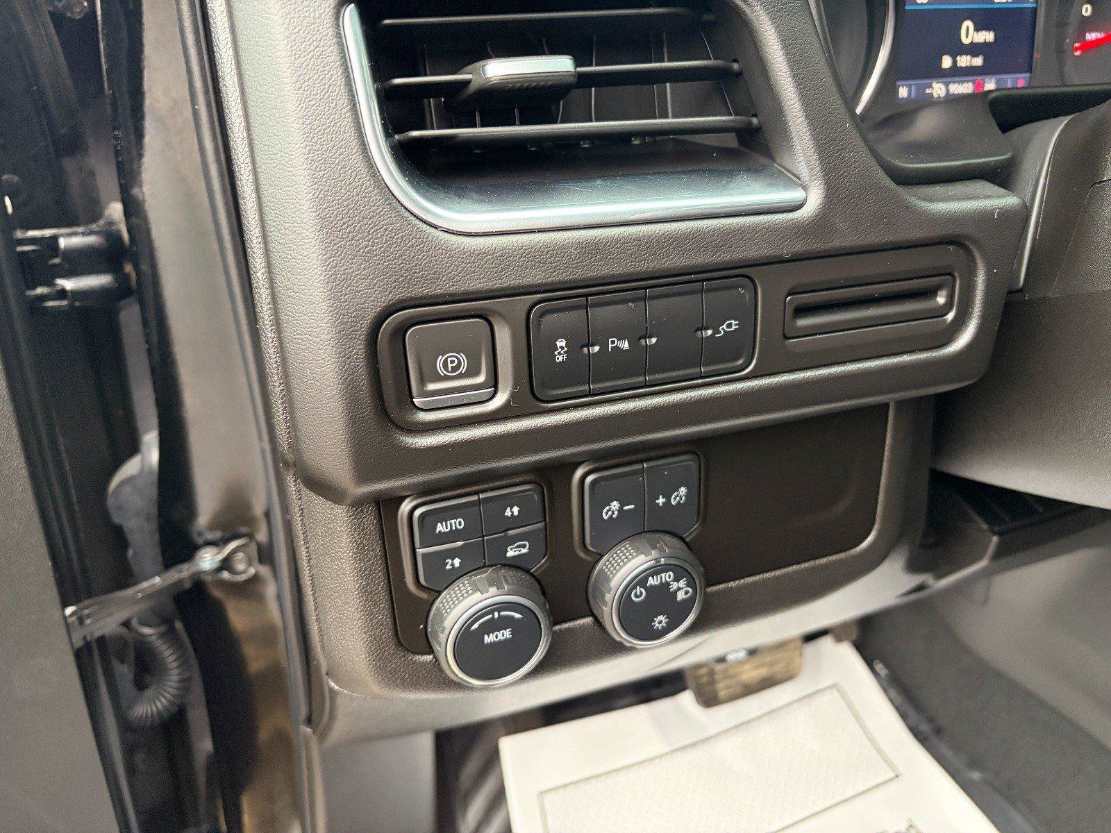 Used 2021 Chevrolet Tahoe RST AWD/4WD image 9