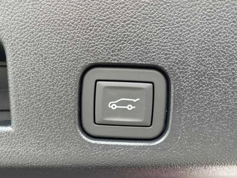 Used 2026 Chevrolet Traverse LT w/ Driver Confidence Package AWD/4WD image 33